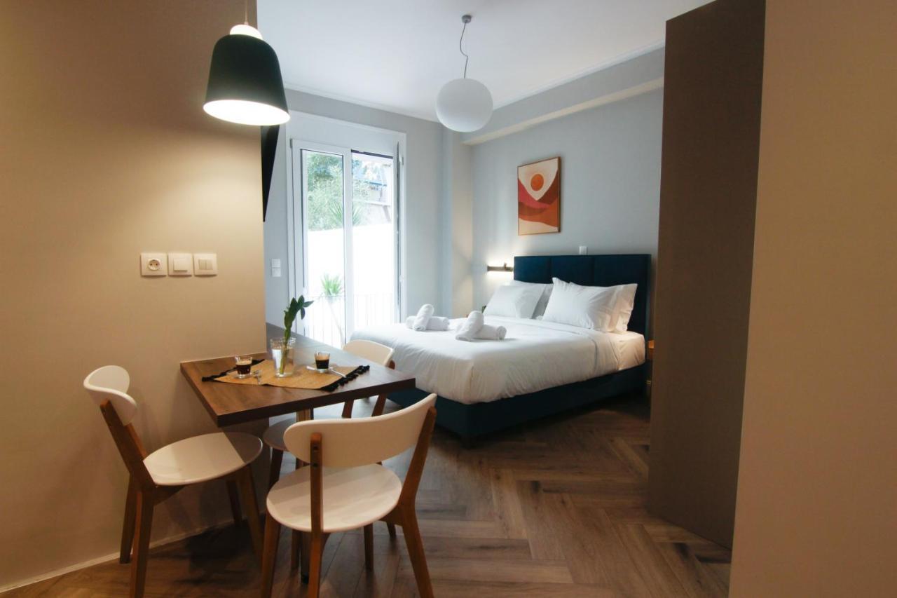 Patio Apartment Near Metro & Acropolis Athens Luaran gambar