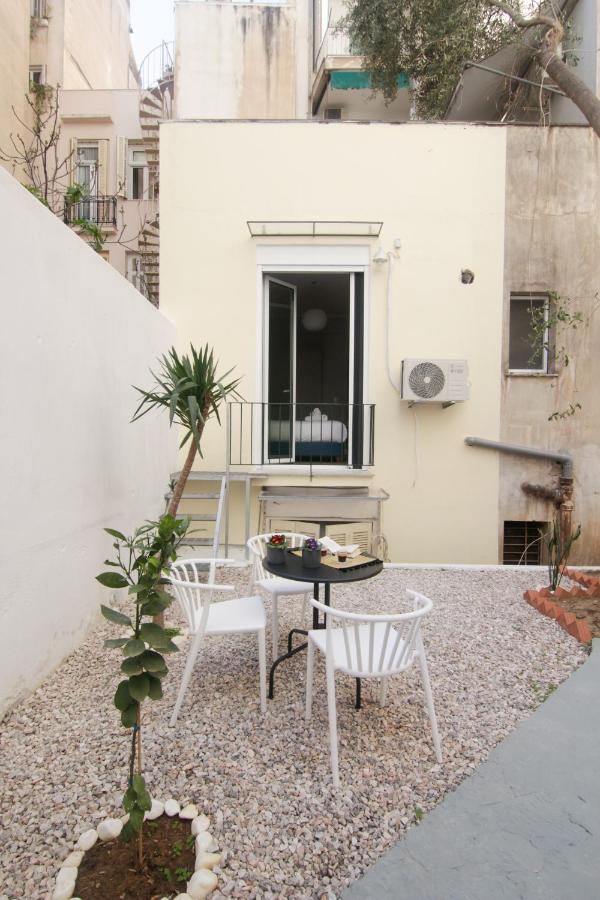 Patio Apartment Near Metro & Acropolis Athens Luaran gambar
