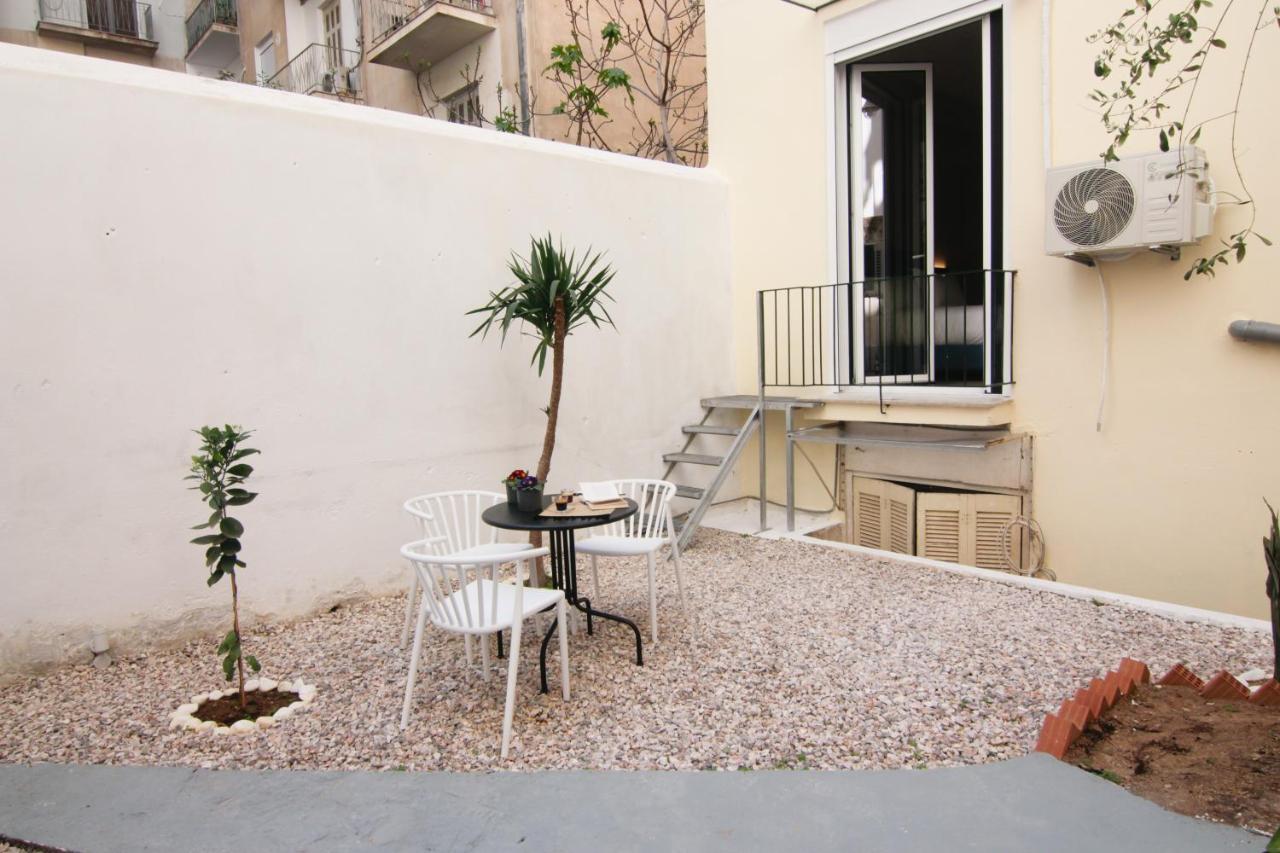 Patio Apartment Near Metro & Acropolis Athens Luaran gambar